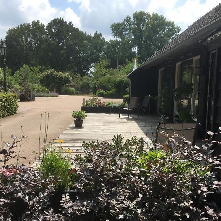 ズヴォレ Klein Vreugderijk Bed & Breakfast エクステリア 写真