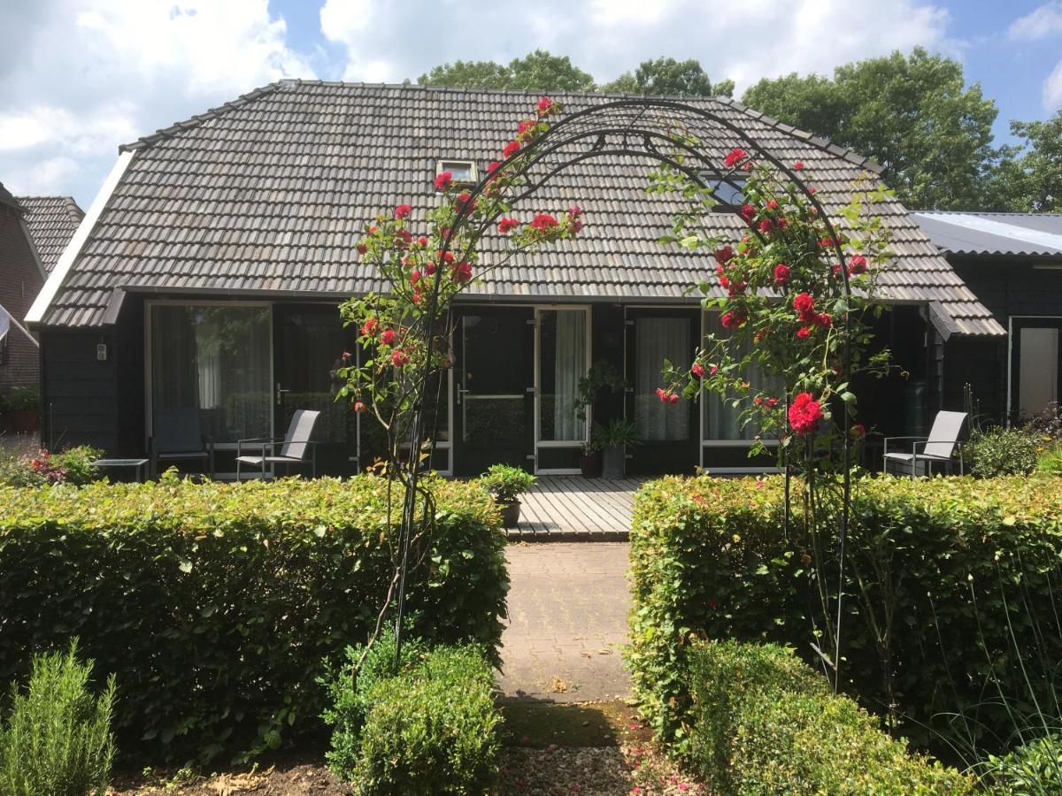 ズヴォレ Klein Vreugderijk Bed & Breakfast エクステリア 写真