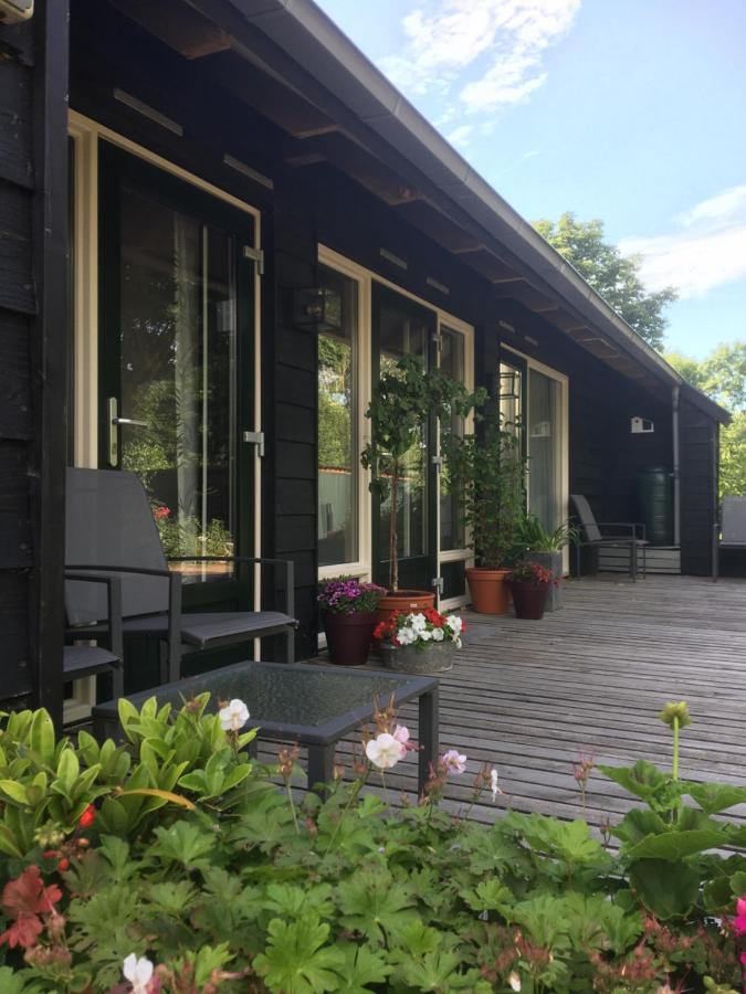 ズヴォレ Klein Vreugderijk Bed & Breakfast エクステリア 写真